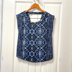 Forever 21 Contemporary Geometric Print Sleeveless Top Blue – XS